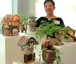 Ceramicist: Rosaline Hong